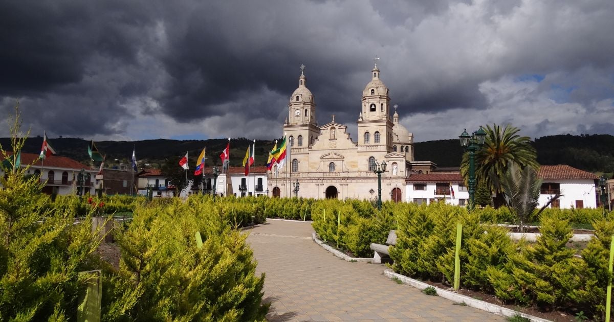 Cómo llegar al histórico pueblo de Boyacá que tiene un punto considerado patrimonio cultural del país